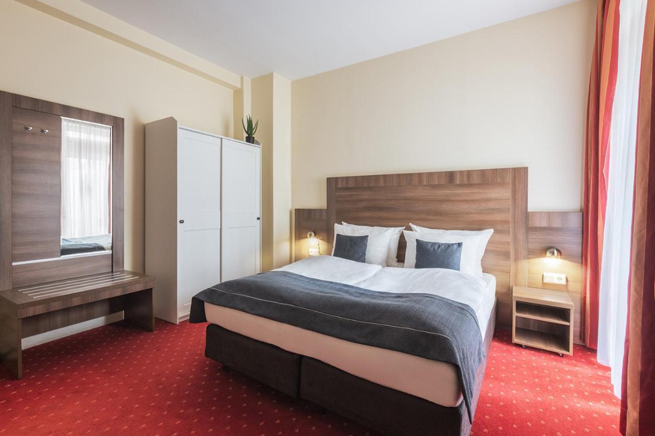 Double Room (1 Adult),1318310812:JPEG